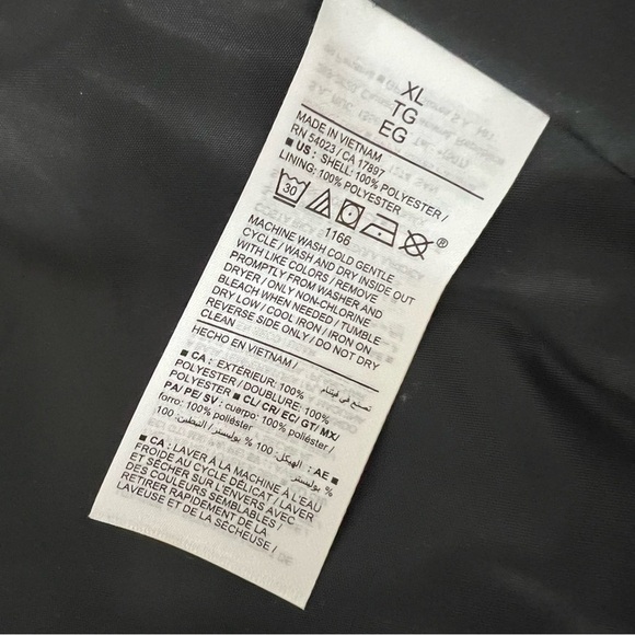 Old Navy Women’s Black XL Velvet Blazer Jacket One Button Pocket Party Career - Picture 10 of 11